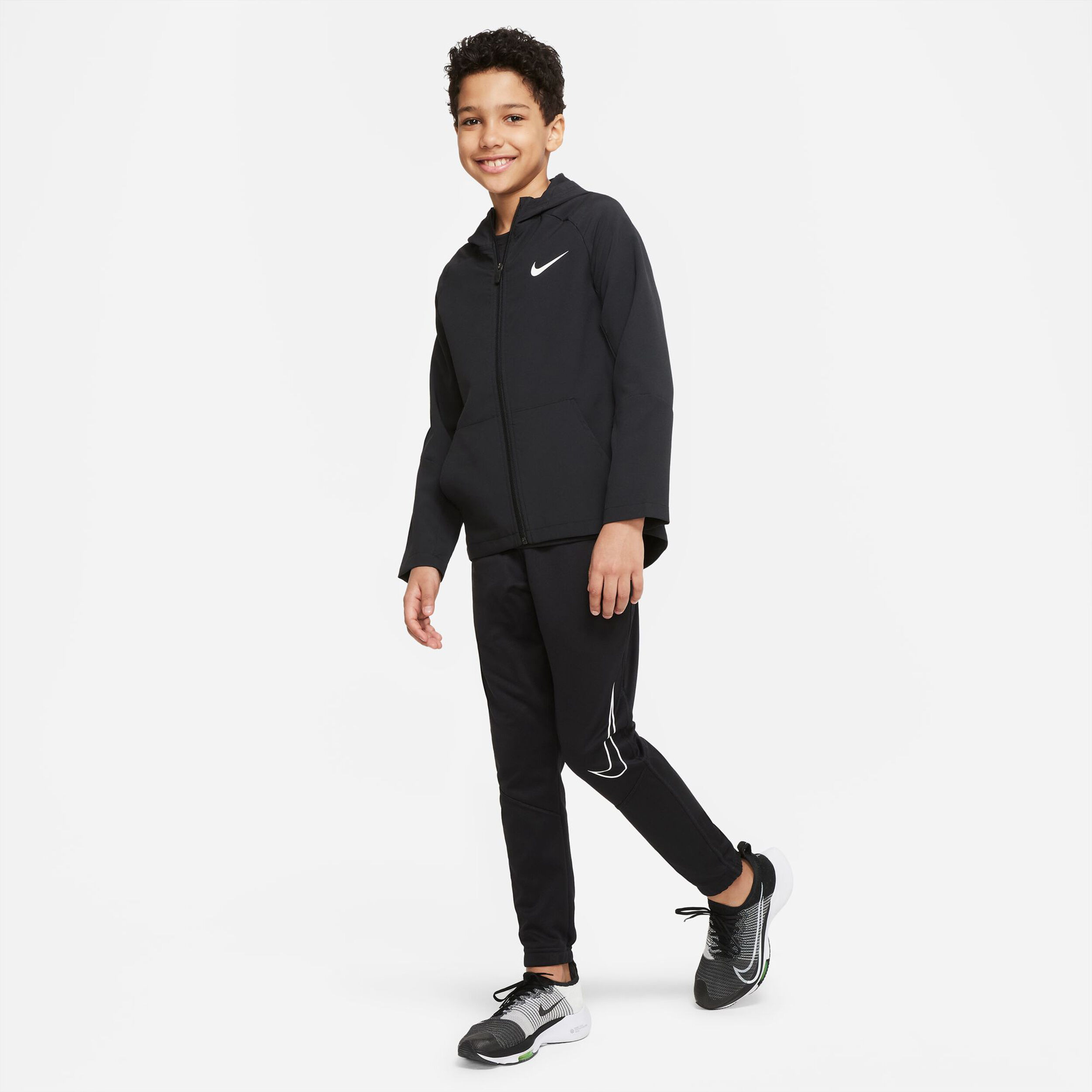 Buy Nike Dri Fit Woven Veste De Survetement Garcons Noir online Tennis Point CH