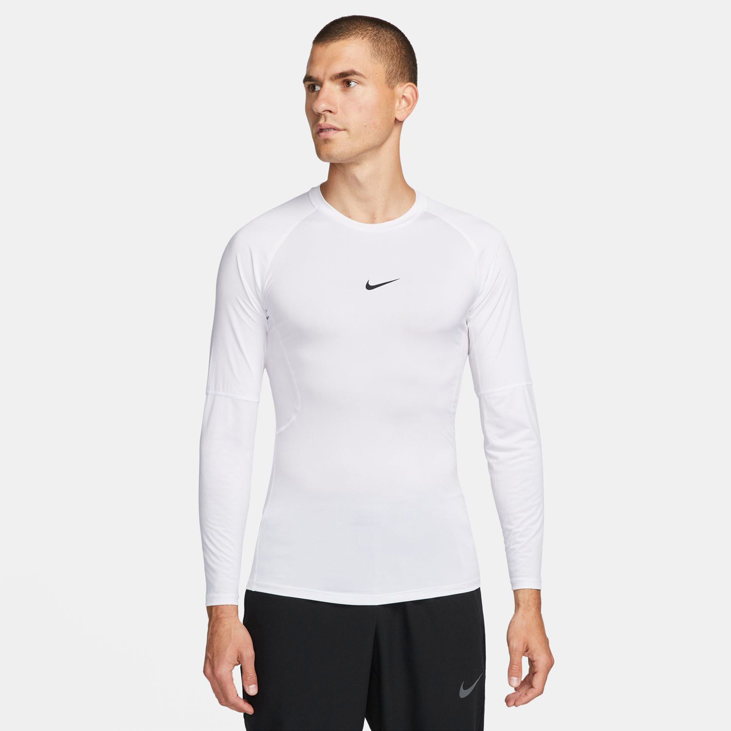 Buy Nike Dri Fit Pro Tight Fitness Haut Manches Longues Hommes Blanc Noir online Tennis Point CH