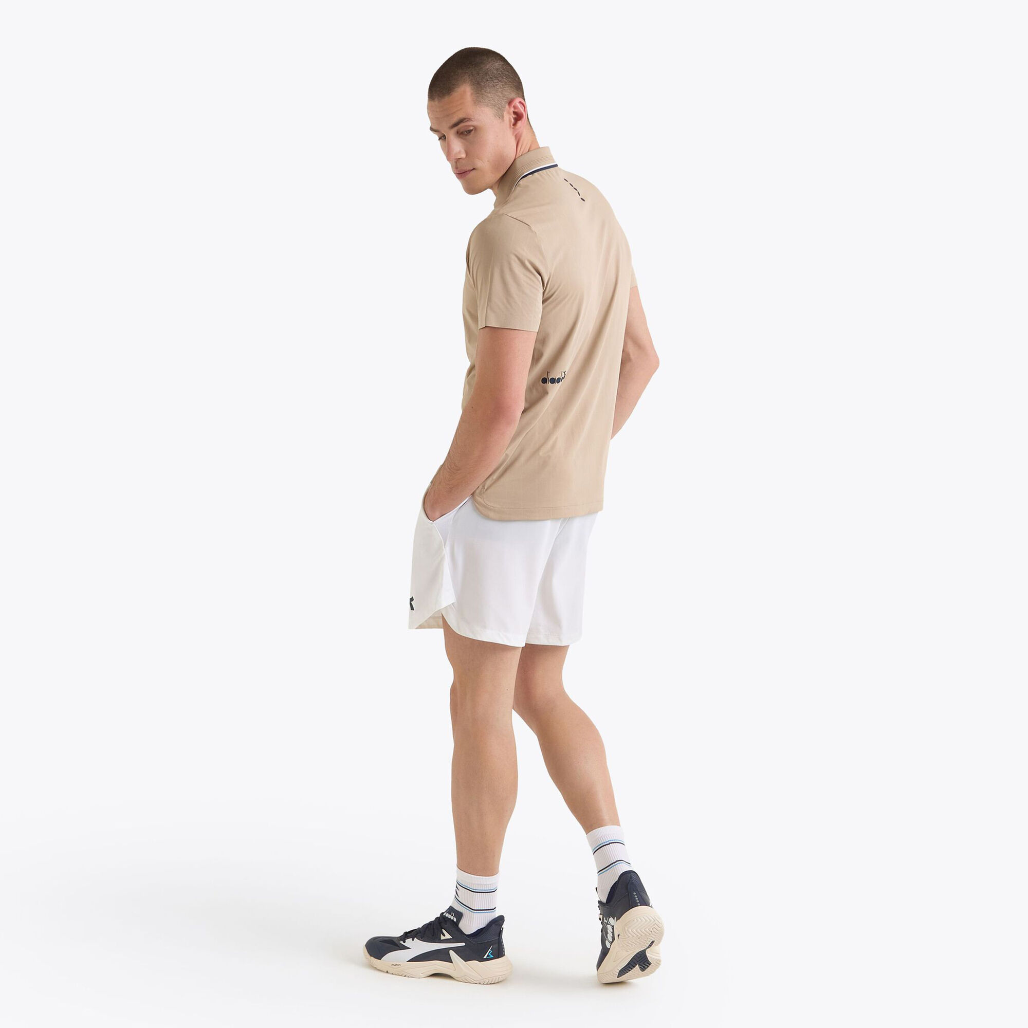 Diadora
