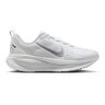 Vomero&nbsp;18 Chaussure de running sans stabilisateurs Femmes - blanc, argent