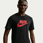 V&ecirc;tements Nike Nike Run Swoosh Maillot de course Hommes - noir, rouge